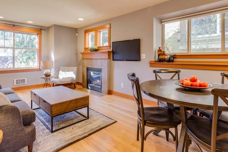 Extendable dining table saving space in a small apartment